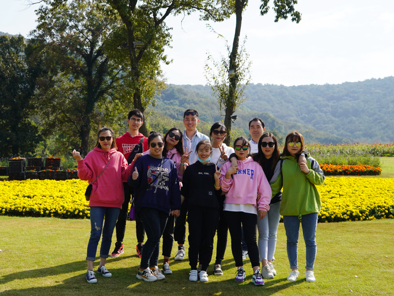 新恒邦网+销团队拈花湾游 新恒邦网+销团队拈花湾游