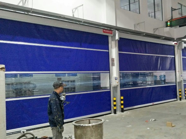 感应快速卷帘门