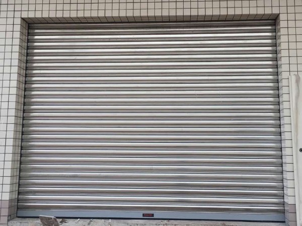 电动防风卷帘门走进中粮面业(福州)有限公司